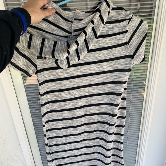 BUNDLE 3 dresses - Picture 7 of 7